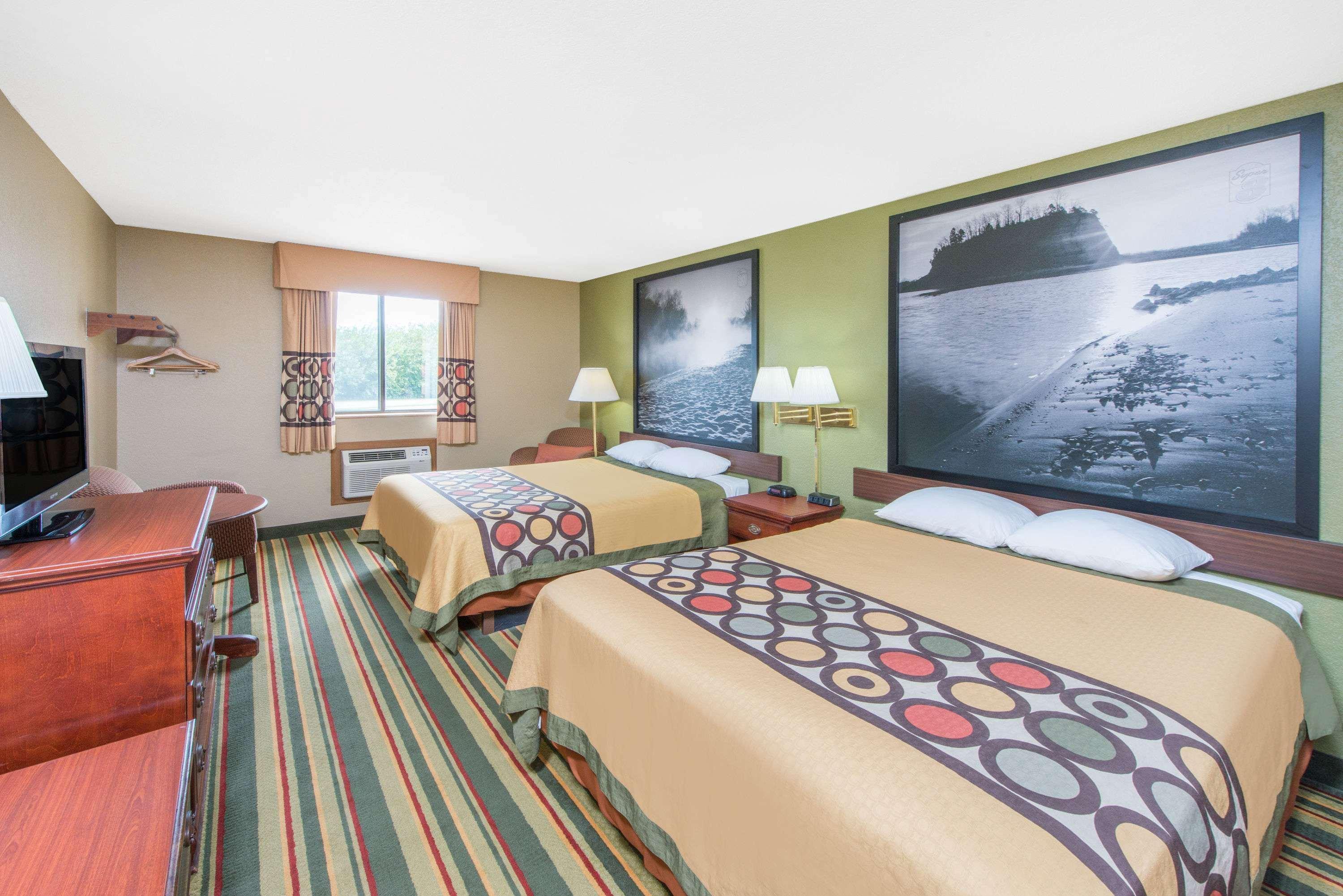 ซูเปอร์ 8 บาย วินด์แฮม ไซเคสตัน/ไมเนอร์ แอเรีย Hotel ไซค์สตัน ภายนอก รูปภาพ